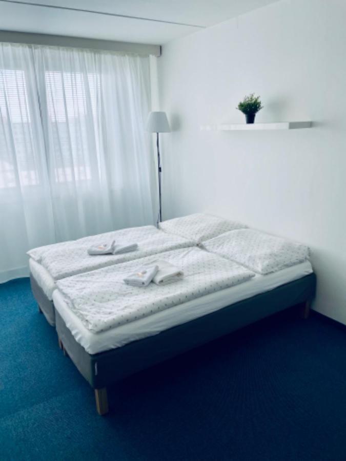 Apartmany Bryksova ปราก ภายนอก รูปภาพ
